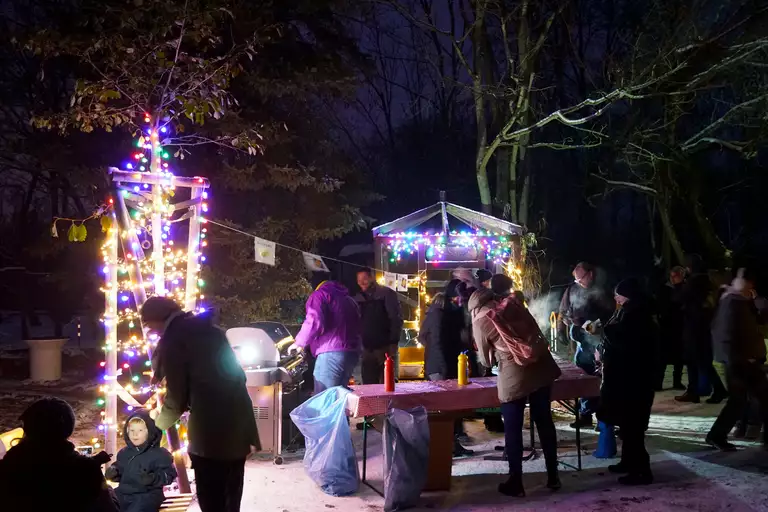 Der jährliche Weihnachtsmarkt auf der Knirpsenfarm